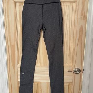 Lululemon leggings size 6